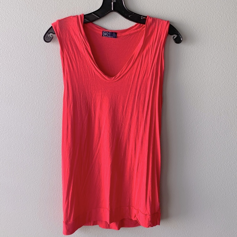 GAP pink tank top - size S